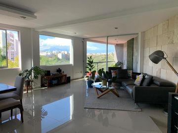 CASA EN VENTA EN LOMAS DE ANGELOPOLIS