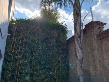 CASA EN VENTA EN LOMAS DE ANGELOPOLIS