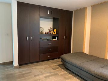 CASA EN VENTA EN LOMAS DE ANGELOPOLIS
