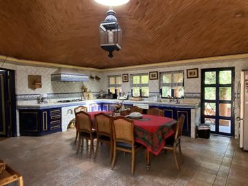 CASA EN VENTA, CLUB DE GOLF HACIENDA, JARDIN GRANDE, VIGILANCIA.