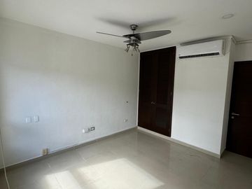 DEPARTAMENTO EN VENTA , PLAYA DEL CARMEN