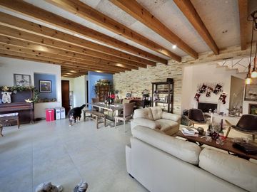 Hermosa Residencia Estilo Mexicano en Privada en Ahuatlán