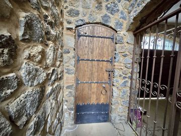 Hermosa Residencia Estilo Mexicano en Privada en Ahuatlán
