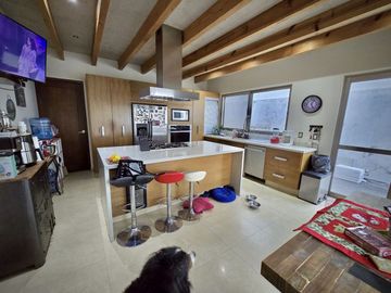 Hermosa Residencia Estilo Mexicano en Privada en Ahuatlán