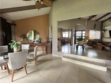 VENDO CASA EN LOS MOLINOS - BOQUETE