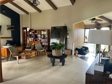 VENDO CASA EN LOS MOLINOS - BOQUETE
