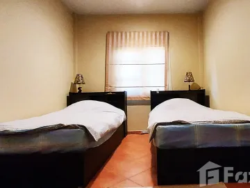 Villa in undisturbed location in well maintained Sunflower