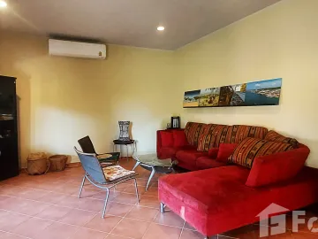 Villa in undisturbed location in well maintained Sunflower
