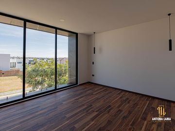 Casa en venta en lomas de Angelópolis II, parque Sofía