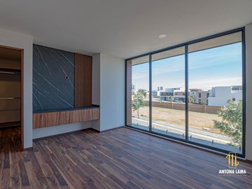 Casa en venta en lomas de Angelópolis II, parque Sofía