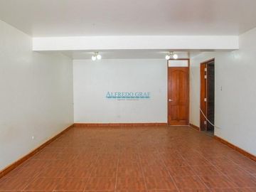Casas Venta AV. Uno  - PACHACAMAC