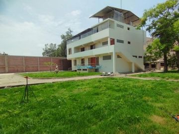 Casas Venta AV. Uno  - PACHACAMAC