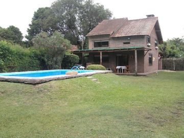Casaquinta En Barrio La Fraternidad- General Rodriguez