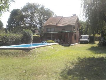 Casaquinta En Barrio La Fraternidad- General Rodriguez