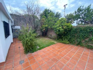 VENTA CASA 2 DORMITORIOS EN LA FLORIDA
