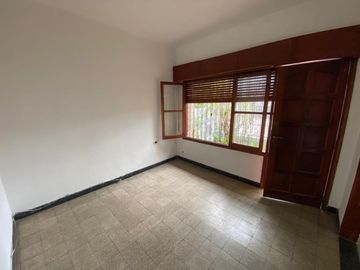 VENTA CASA 2 DORMITORIOS EN LA FLORIDA