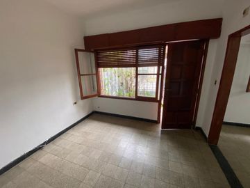 VENTA CASA 2 DORMITORIOS EN LA FLORIDA