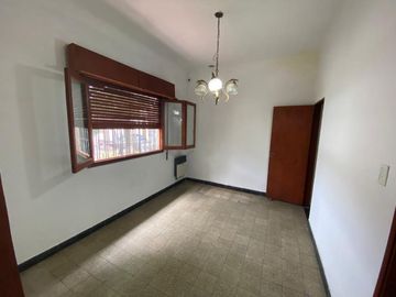 VENTA CASA 2 DORMITORIOS EN LA FLORIDA