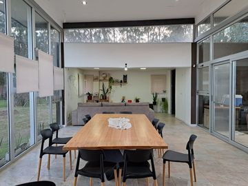 VENTA IMPORTANTE CASA DOS DORMITORIOS IBARLUCEA CON AMPLIO TERRENO