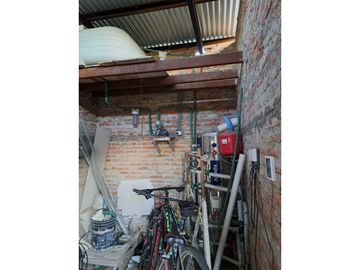 VENTA IMPORTANTE CASA DOS DORMITORIOS IBARLUCEA CON AMPLIO TERRENO