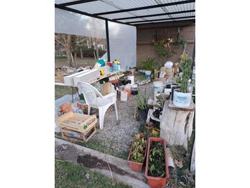 VENTA IMPORTANTE CASA DOS DORMITORIOS IBARLUCEA CON AMPLIO TERRENO