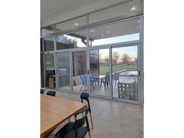 VENTA IMPORTANTE CASA DOS DORMITORIOS IBARLUCEA CON AMPLIO TERRENO