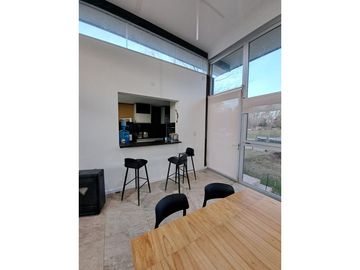 VENTA IMPORTANTE CASA DOS DORMITORIOS IBARLUCEA CON AMPLIO TERRENO