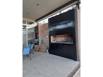 VENTA IMPORTANTE CASA DOS DORMITORIOS IBARLUCEA CON AMPLIO TERRENO