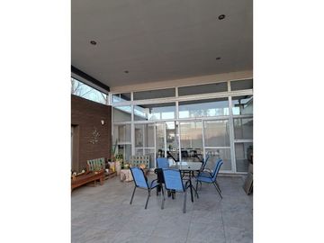 VENTA IMPORTANTE CASA DOS DORMITORIOS IBARLUCEA CON AMPLIO TERRENO