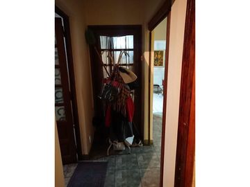 Casa de Dos Dormitorios  , amplio jardin