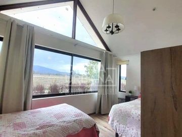 VENTA Gran casa autosustentable con amplio terreno en Olmué