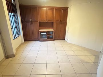 VENTA CASA CON JARDIN  Secc Coronado Playas de Tijuana