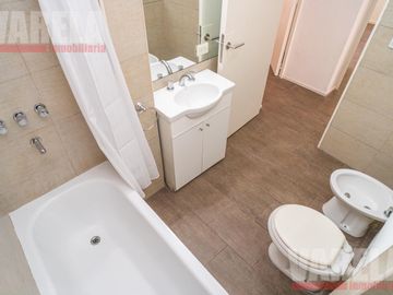 Malabia 1000 PB: PH 3 amb. al frente. Refaccionado a nuevo. T89.40m² Oportunidad!!