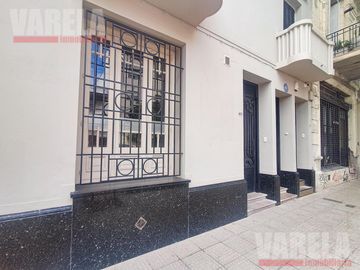 Malabia 1000 PB: PH 3 amb. al frente. Refaccionado a nuevo. T89.40m² Oportunidad!!