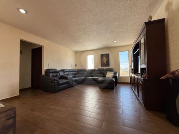 Casa en condominio en venta en CacalomacAn