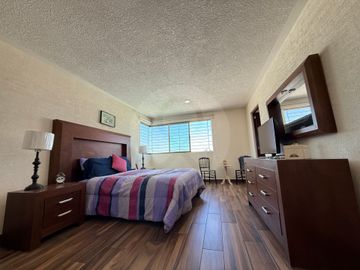 Casa en condominio en venta en CacalomacAn