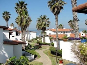 VILLA FRENTE AL MAR EN  EL RESIDENCIAL MÁS EXCLUSIVO DE ROSARITO