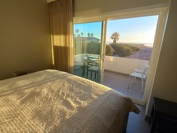 VILLA FRENTE AL MAR EN  EL RESIDENCIAL MÁS EXCLUSIVO DE ROSARITO