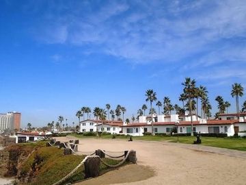 VILLA FRENTE AL MAR EN  EL RESIDENCIAL MÁS EXCLUSIVO DE ROSARITO