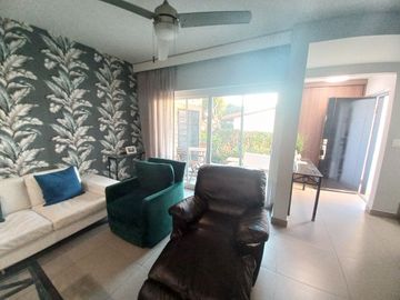 VILLA FRENTE AL MAR EN  EL RESIDENCIAL MÁS EXCLUSIVO DE ROSARITO