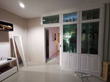 3 Bedroom Townhouse for sale in Anusawari, Bangkok
