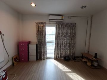 3 Bedroom Townhouse for sale in Anusawari, Bangkok