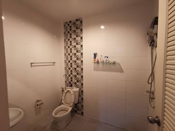 3 Bedroom Townhouse for sale in Anusawari, Bangkok