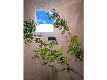 Casa en venta dentro de una pequeña privada en la Col. García Ginerés