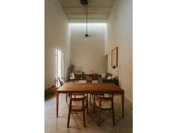 Casa en venta dentro de una pequeña privada en la Col. García Ginerés