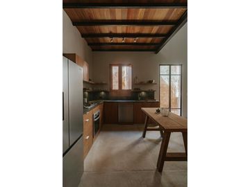 Casa en venta dentro de una pequeña privada en la Col. García Ginerés