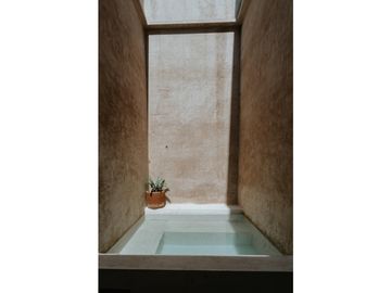 Casa en venta dentro de una pequeña privada en la Col. García Ginerés