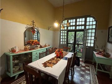 Casona en venta para remodelar a una cuadra del Parque de la Plancha