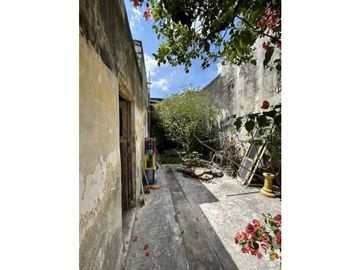 Casona en venta para remodelar a una cuadra del Parque de la Plancha