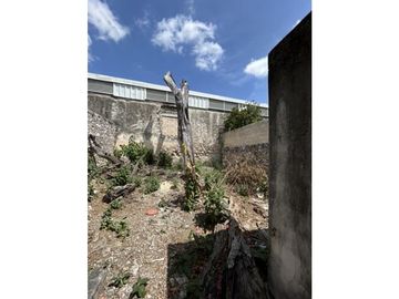 Casona en venta para remodelar a una cuadra del Parque de la Plancha